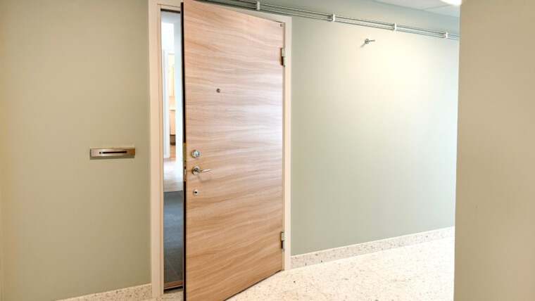 dörrinstallation av Hellbergs säkerhetsdörr